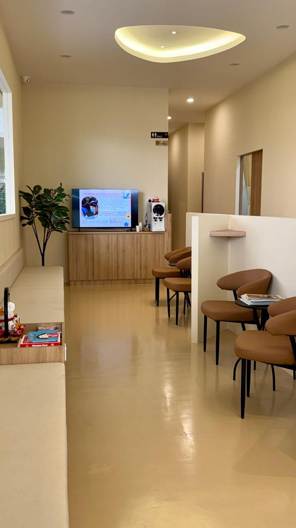 Bliss Women's Health Clinic waiting area | 安悦诊所候诊区